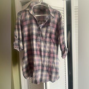 Women’s long sleeve shirt